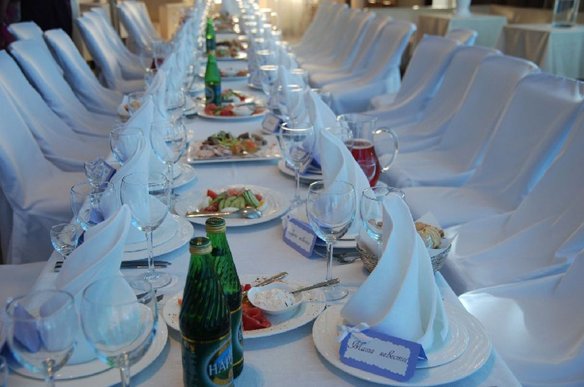 Основной зал — Ресторан Михайлов