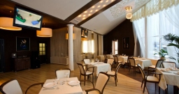 Основной зал — интерьер зала