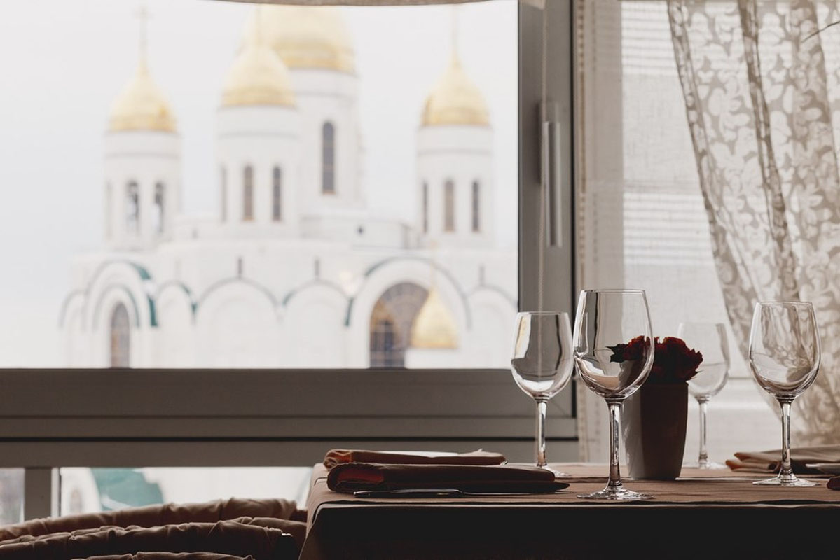 Основной зал — Терраса