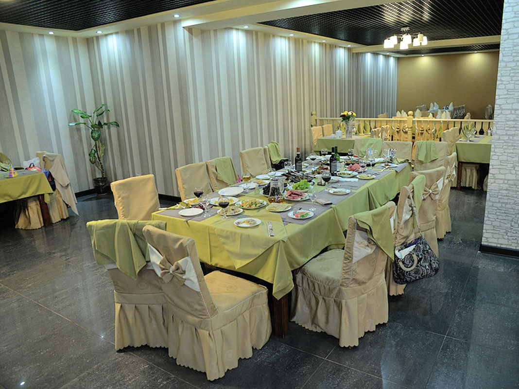 Основной зал — Вечерний Шанхай