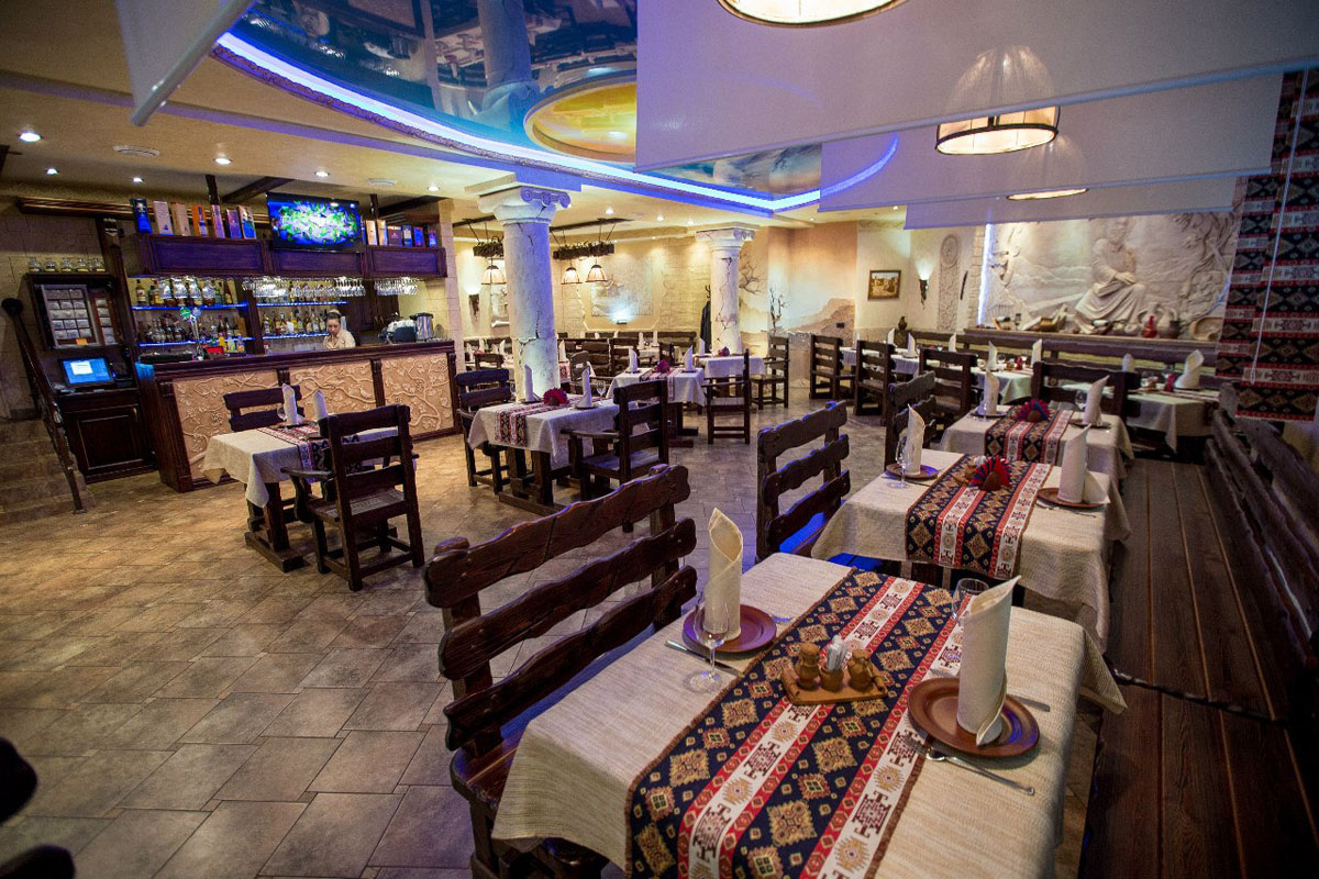 Основной зал — Ресторан Ариса