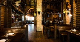 Основной зал — интерьер зала