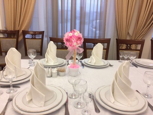 Логотип Лейли Меджнун