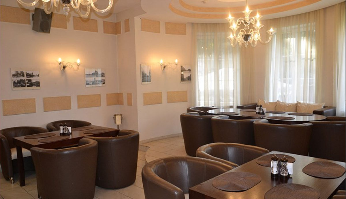 Лобби и караоке бар — фото 2