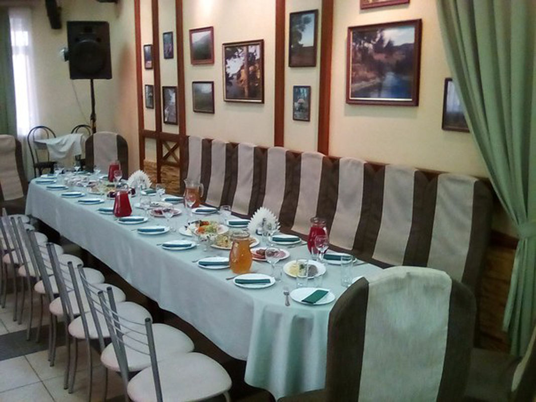 Основной зал — Кедр