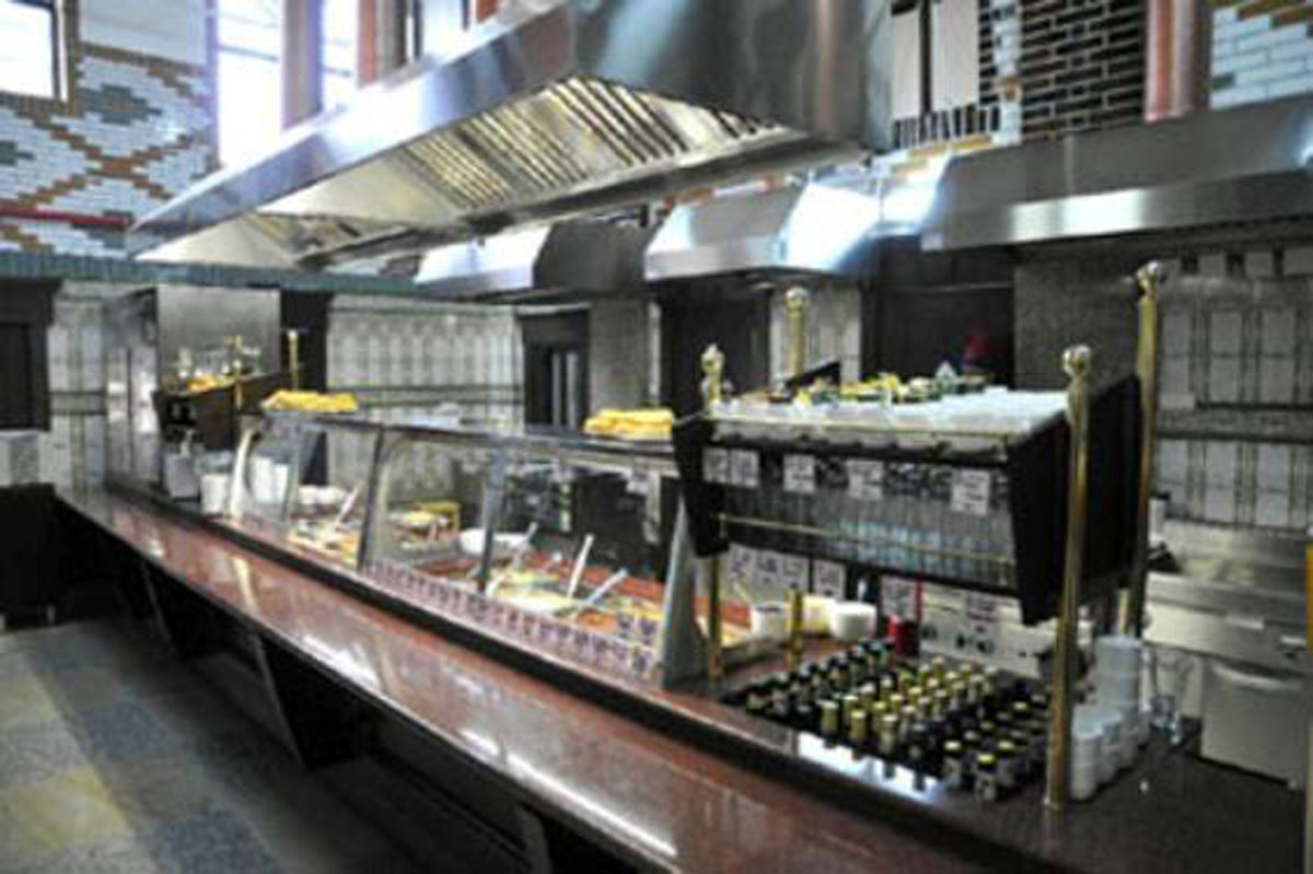 Основной зал — Солянка на Советском проспекте