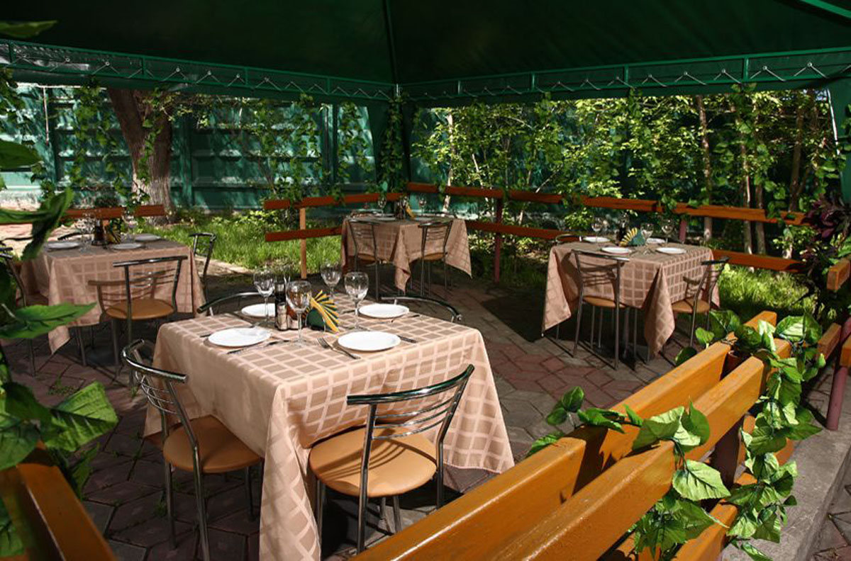 Веранда — Бахор