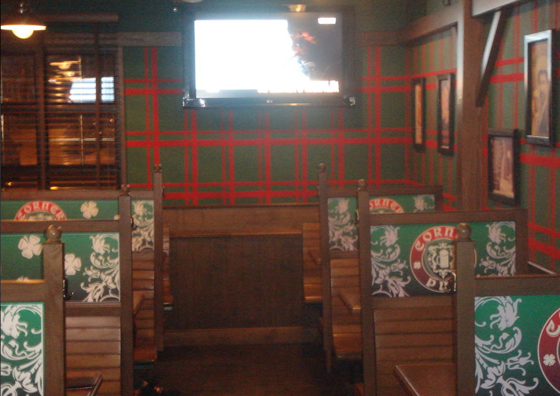 Основной зал — Бар Угловой