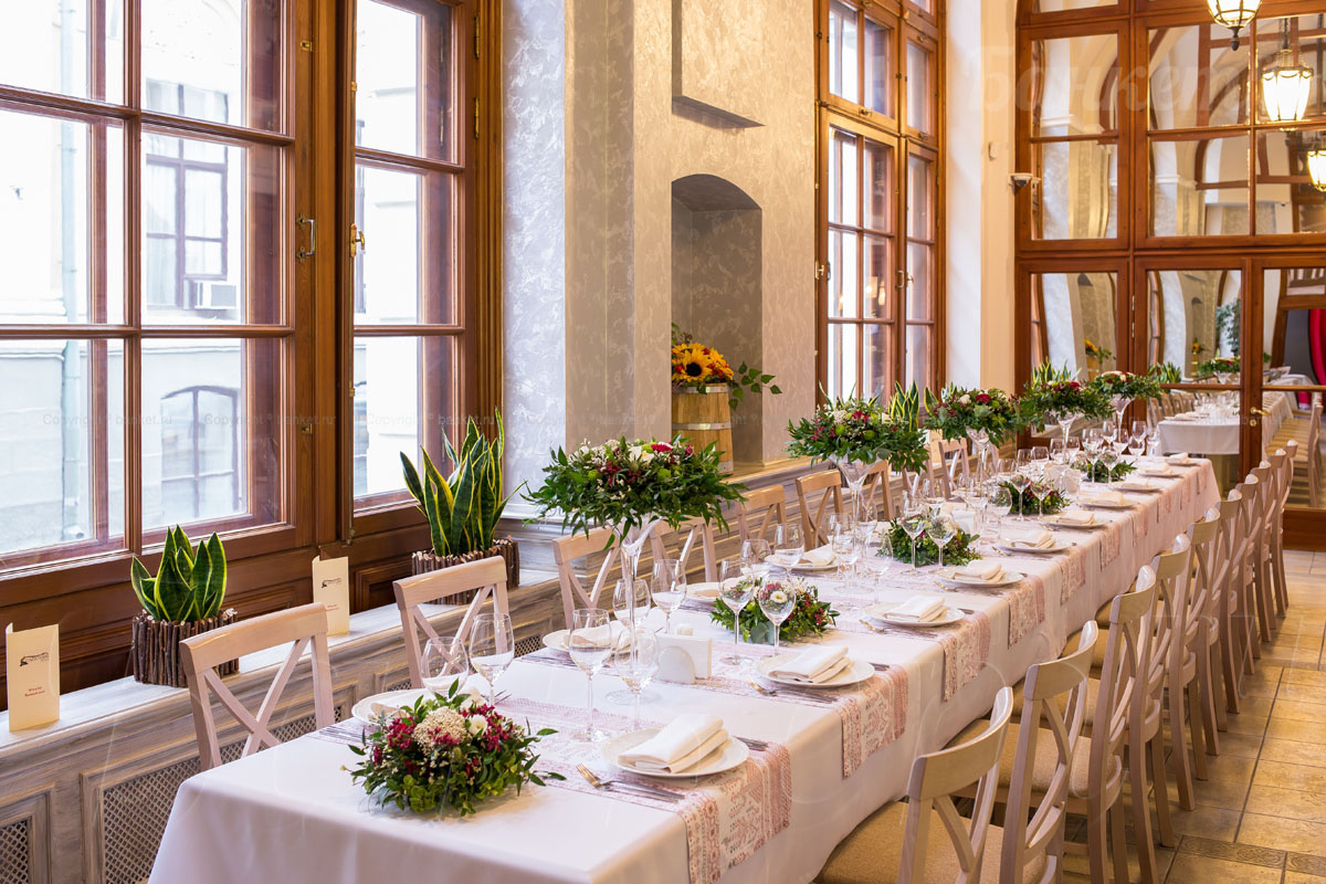 Белый зал — Ресторан Саратовъ