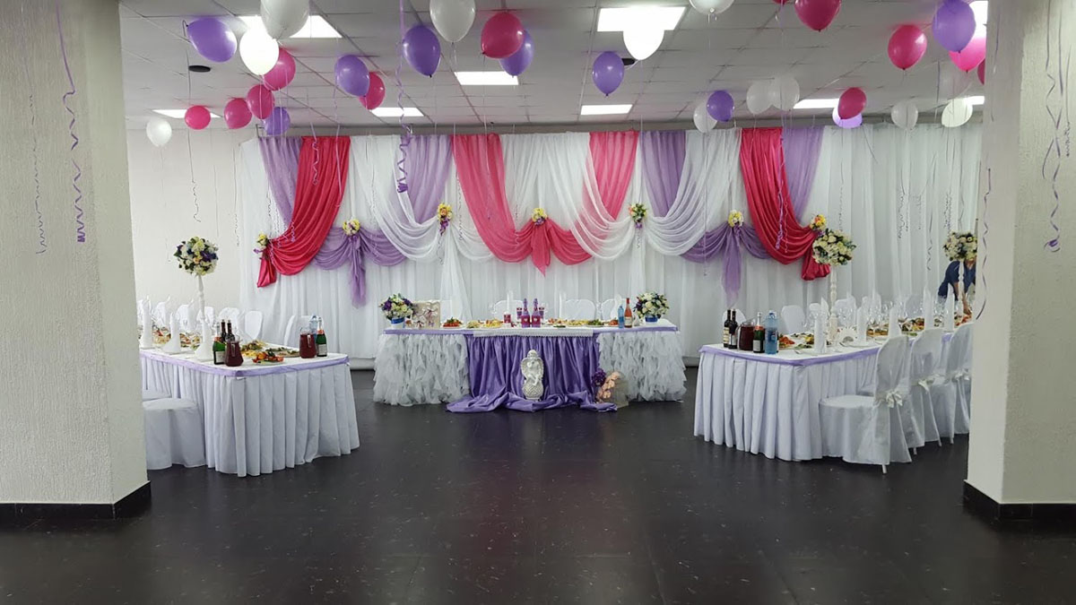 Основной зал