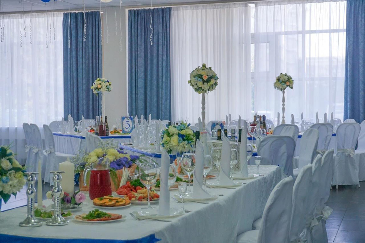 Основной зал — Кафе Енисей