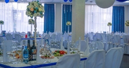 Основной зал — интерьер зала