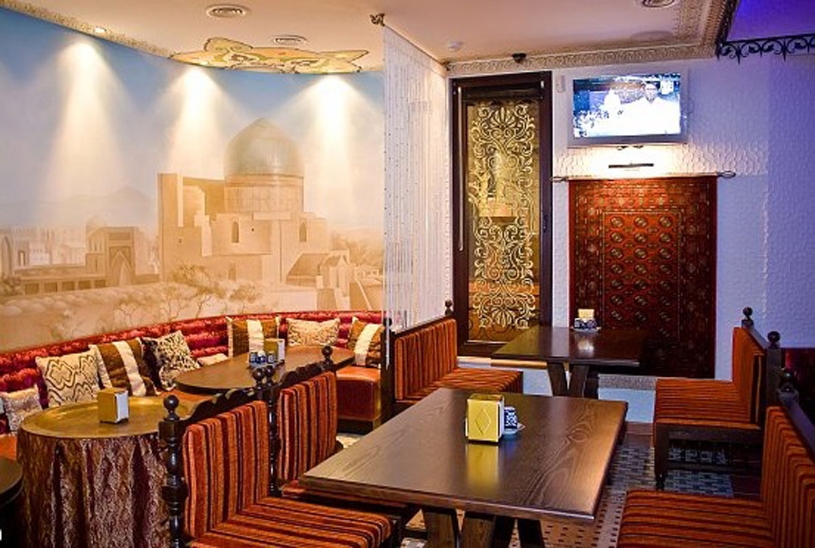 Зал с баром — Турандот