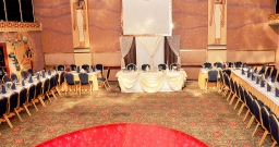 Основной зал