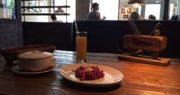 Зал с баром — интерьер зала