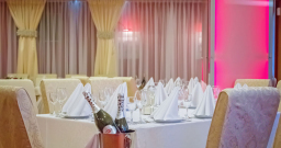 Красный зал Турист — интерьер зала