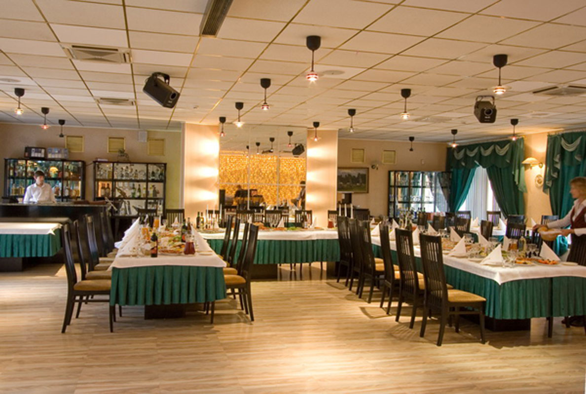 Основной зал — Яхонт