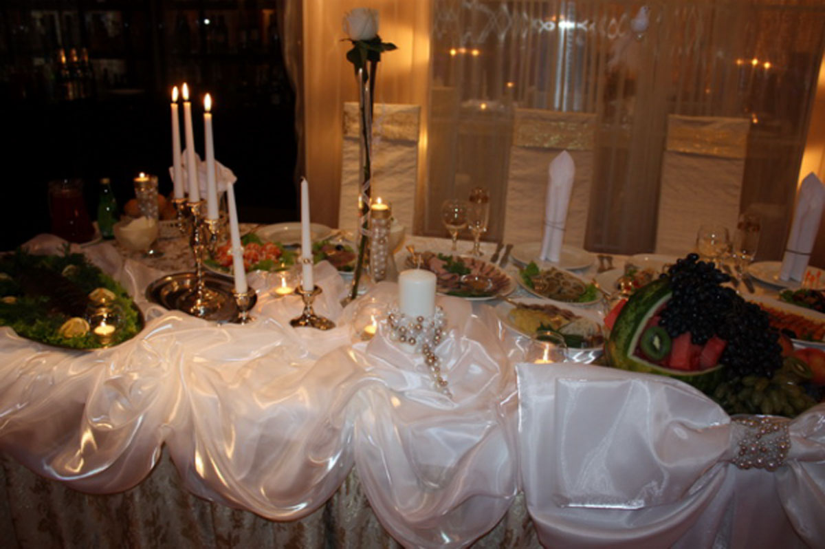 Основной зал — Яхонт