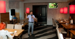 Основной зал — интерьер зала