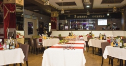 Основной зал — интерьер зала