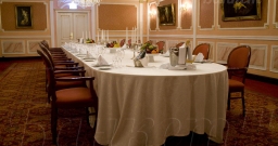 Versailles — интерьер зала