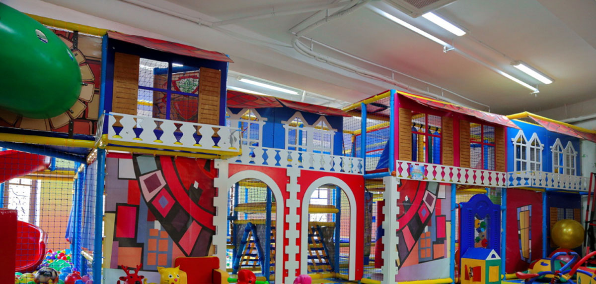 Тридевятое королевство — банкетный зал Резиденция королей