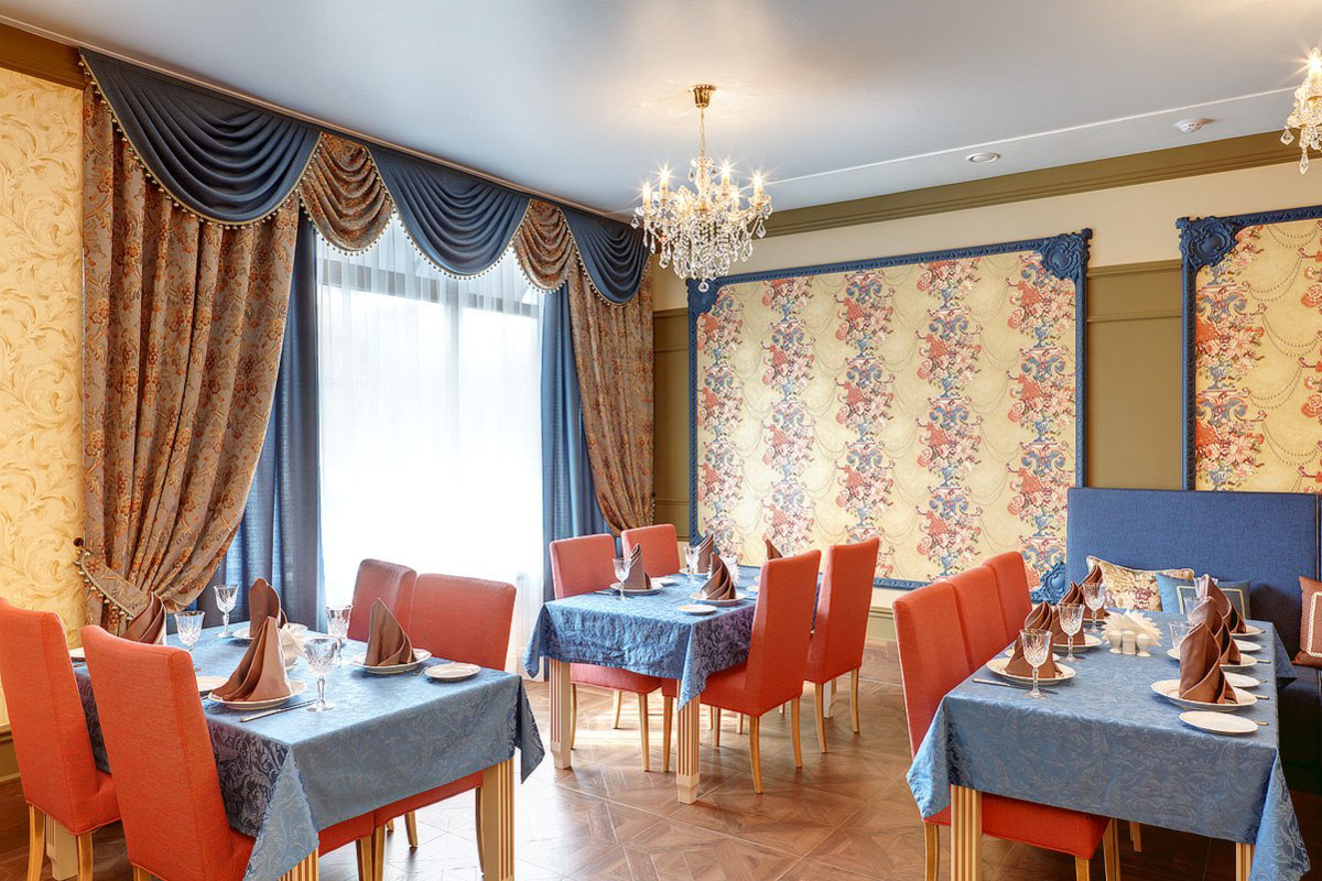 Основной зал — Барышня