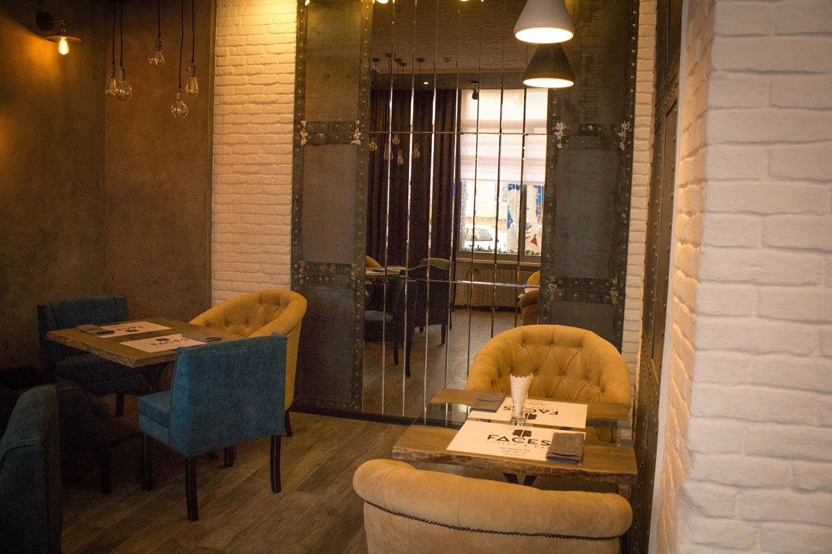 Основной зал — FACES