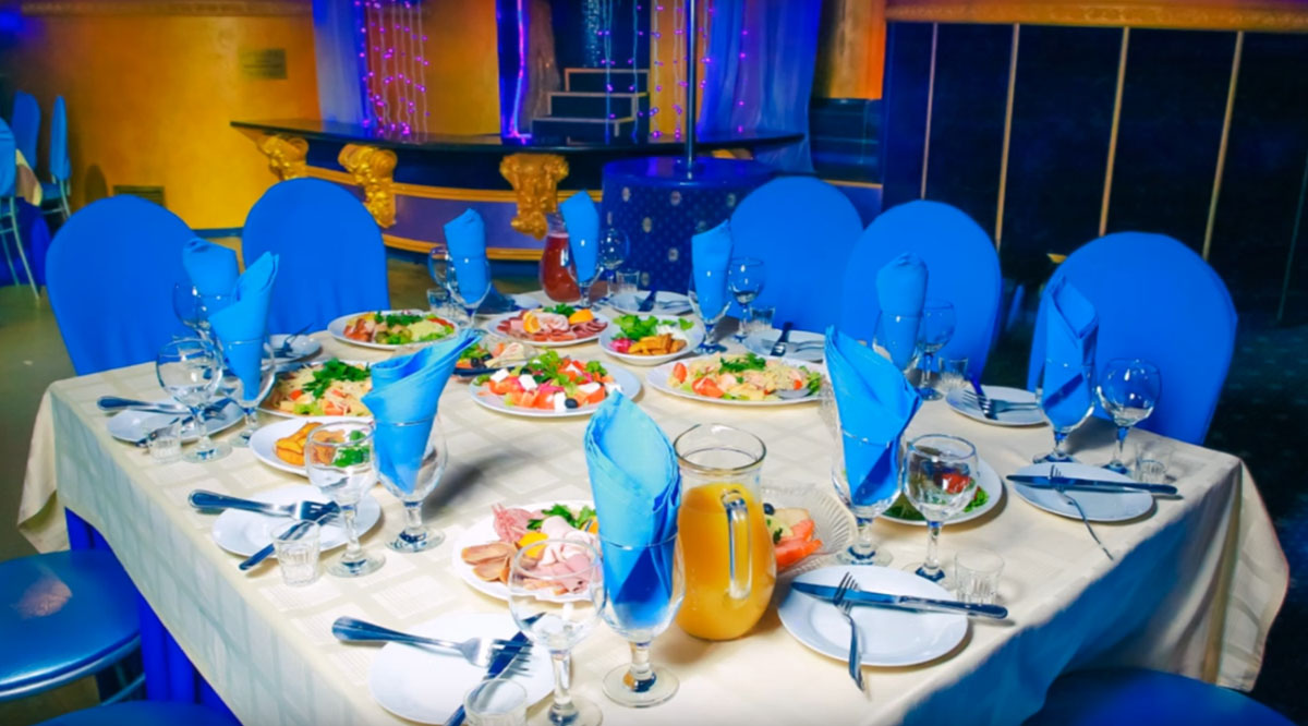 Основной зал — Урфин Джюс