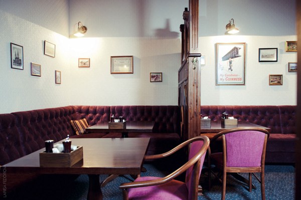 Логотип Bar Sally О'Briens