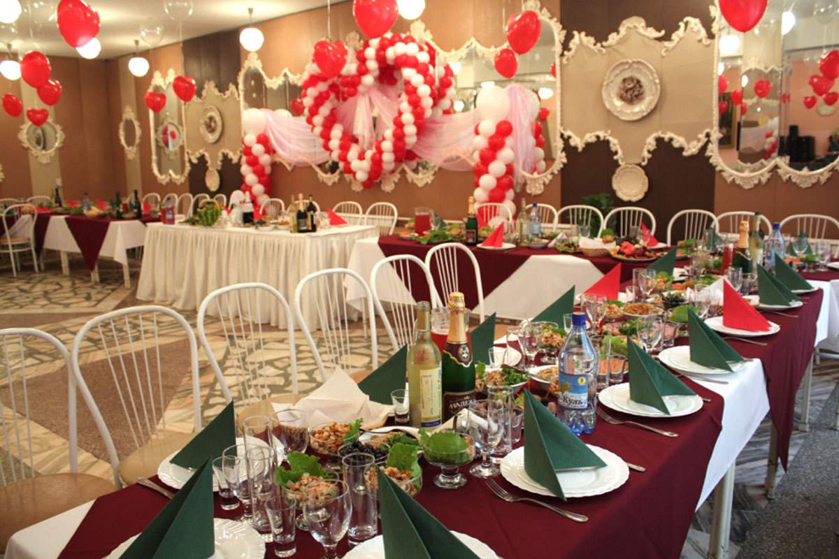 Три медведя — Основной зал, фото банкетного зала