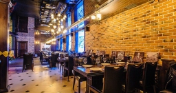 Основной зал — интерьер зала