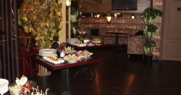 Основной зал