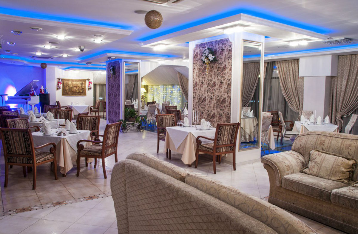 Зал на 80 человек —  Сударъ