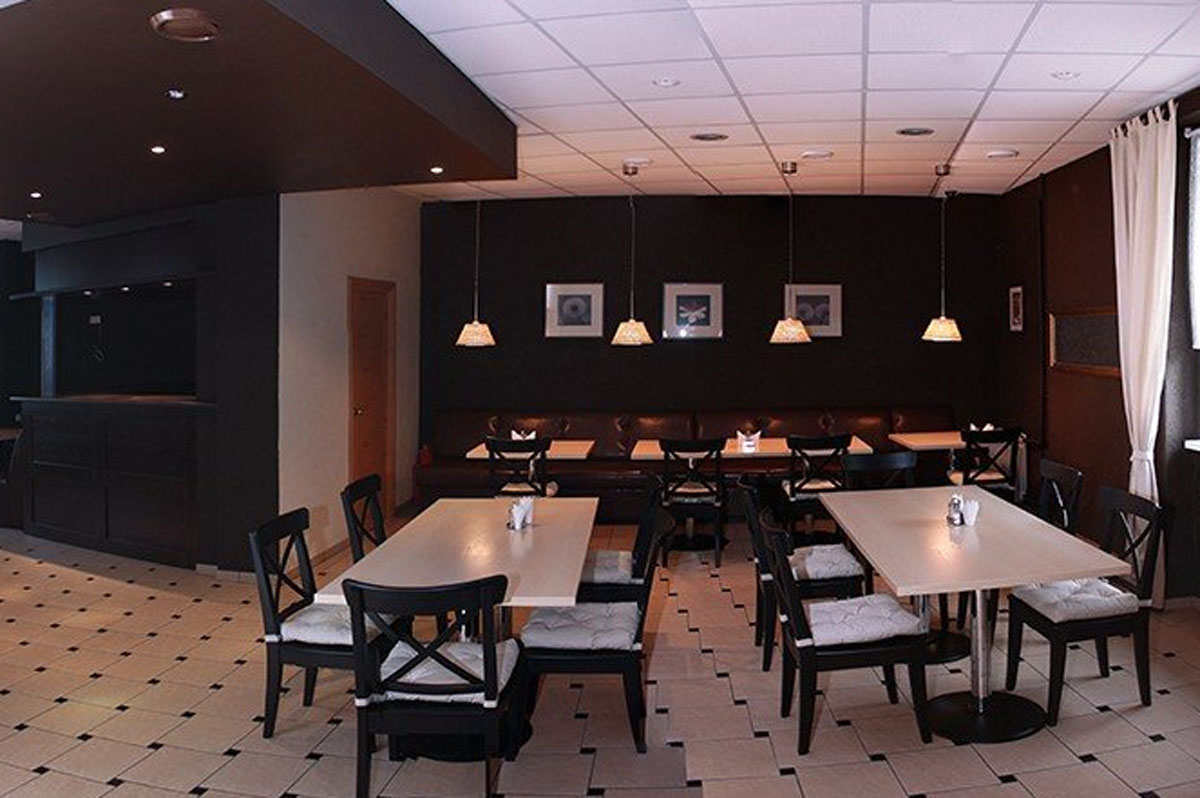 Основной зал