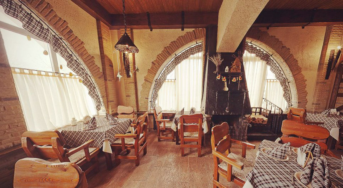 Зал на 25 человек — Трактир Мельница