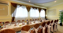 Основной зал