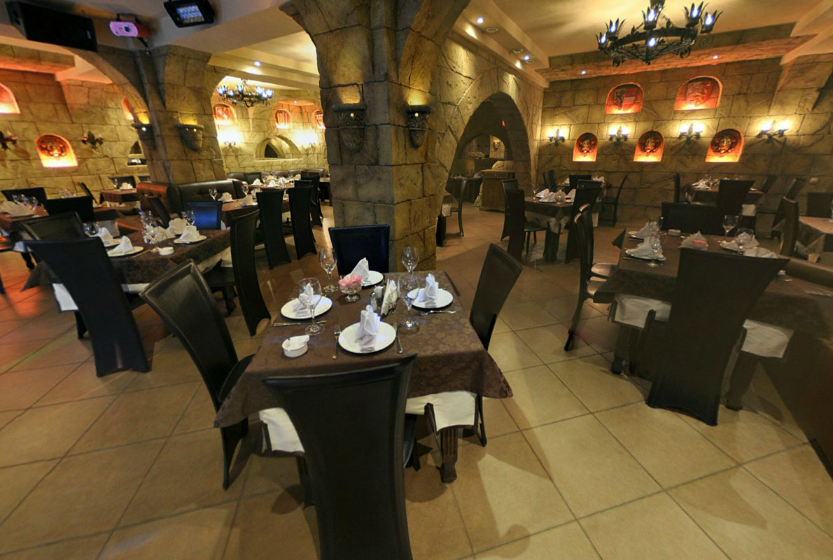 Основной зал — Короли