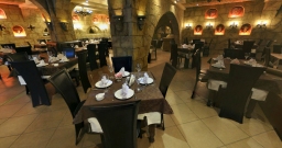 Основной зал