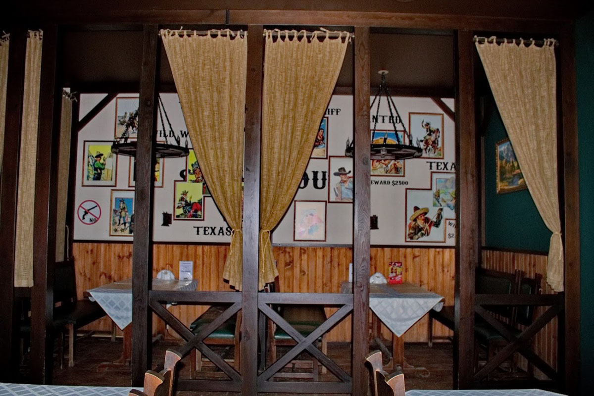 Револьвер — Основной зал, фото банкетного зала