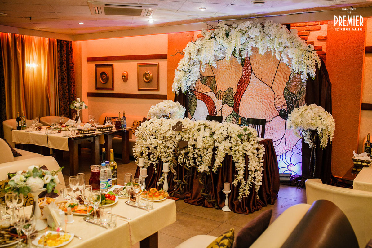 Основной зал — Ресторан Премьер