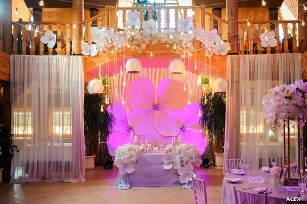 Основной зал