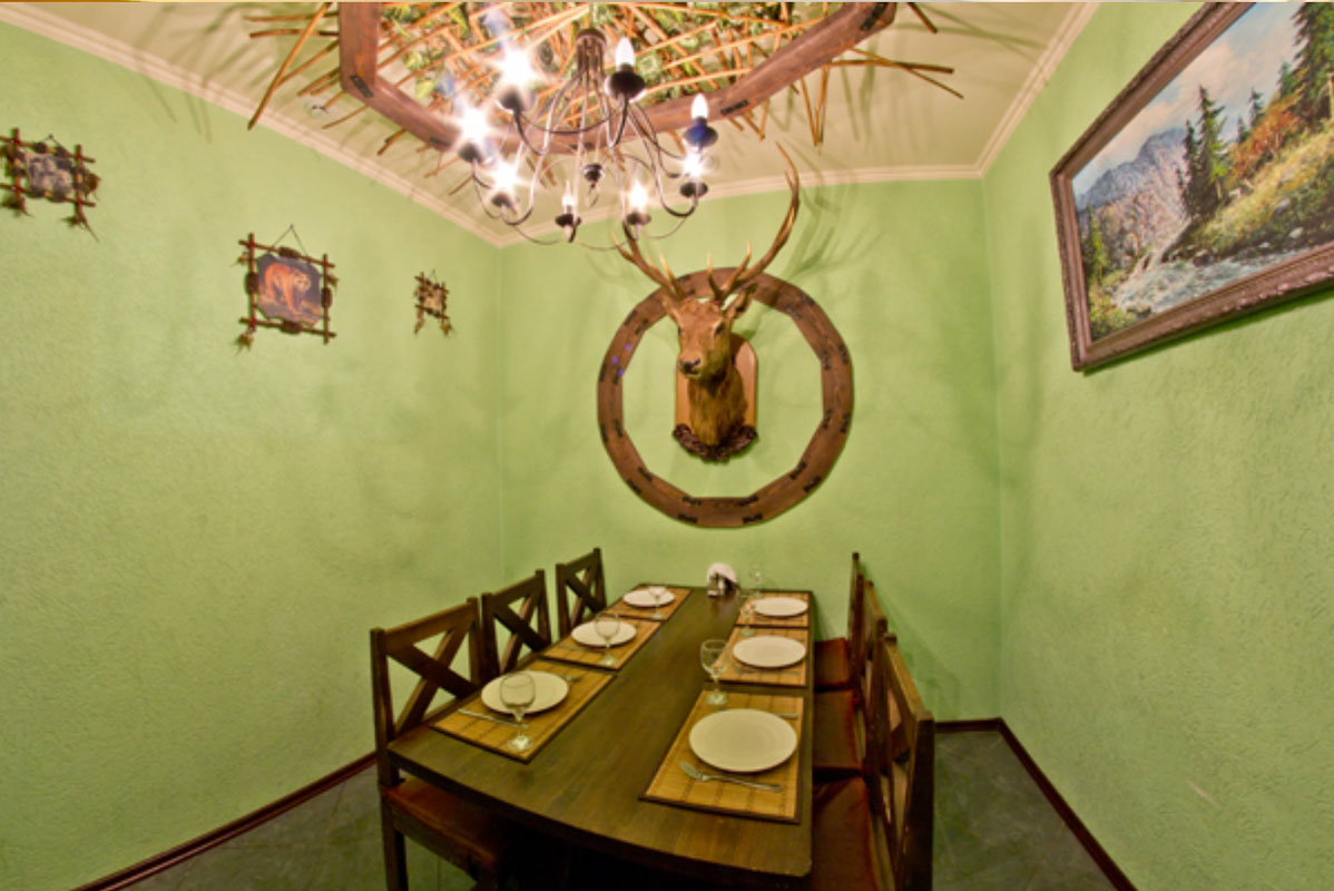 Кафе Берлога — Малый зал, фото банкетного зала