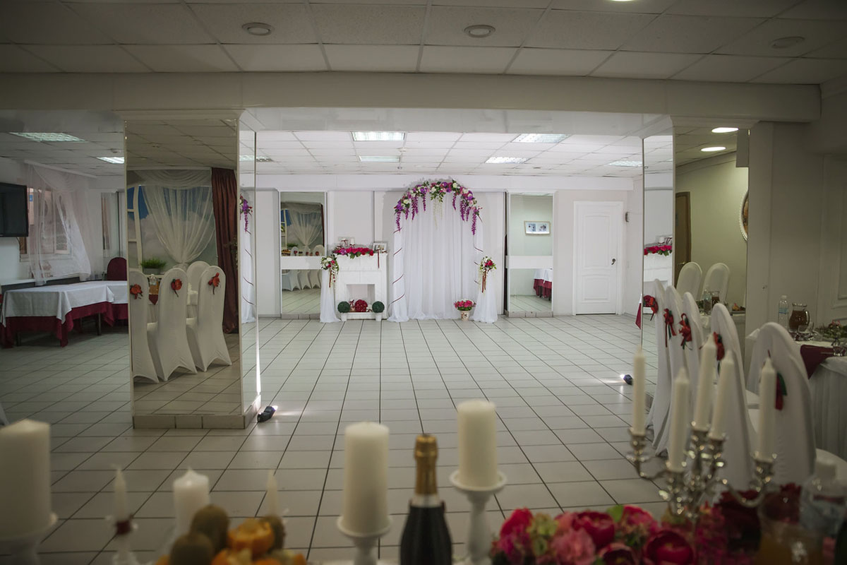 Зал на 100 человек — Банкетный комплекс Праздничный