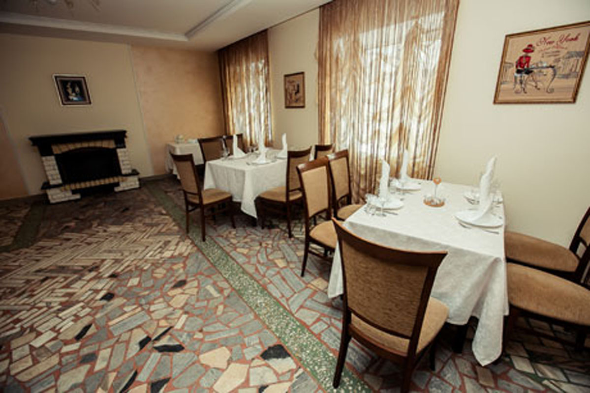 Основной зал — Ласточка