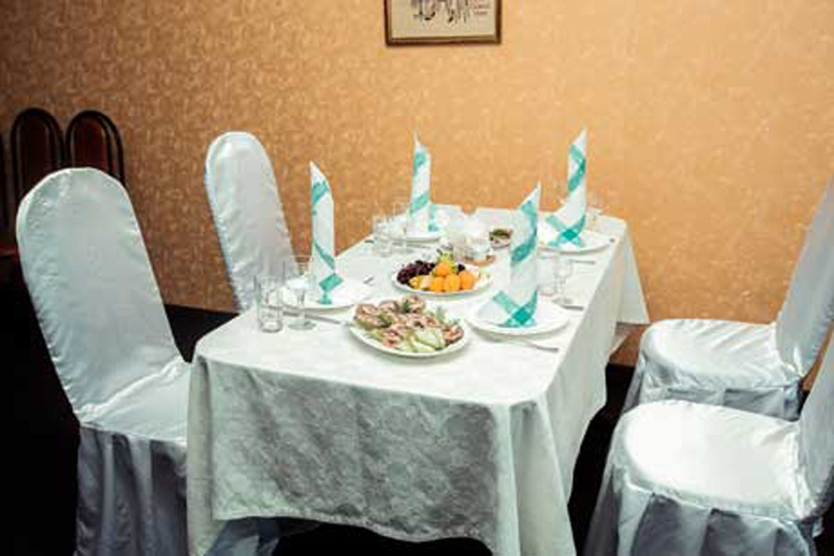 Основной зал — Ласточка