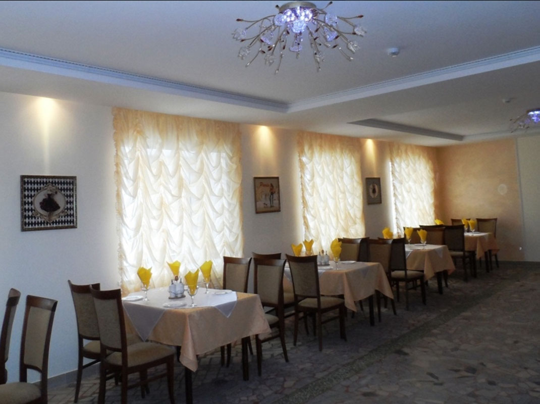 Основной зал — Ласточка