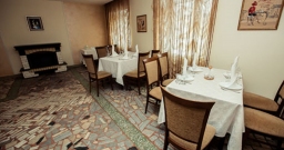 Основной зал — интерьер зала