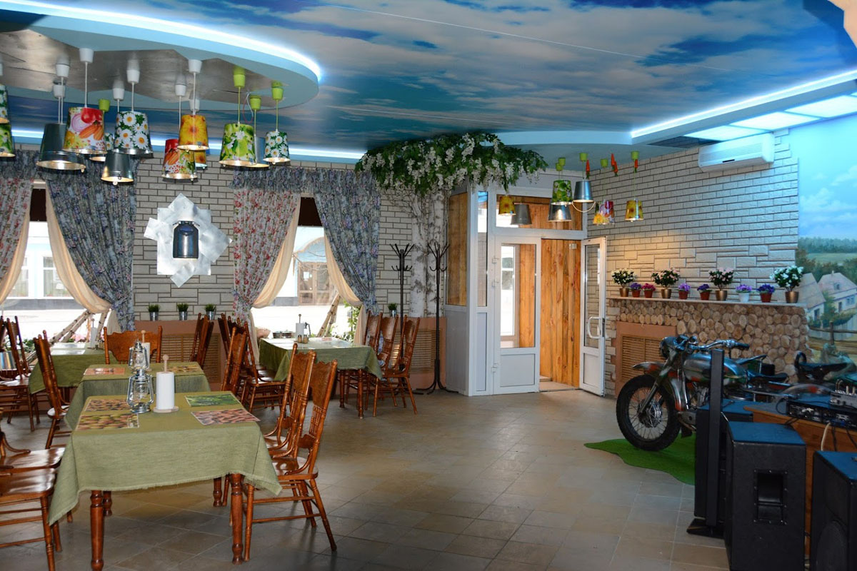 Основной зал — Огород