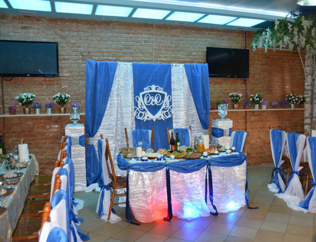 Основной зал — Огород